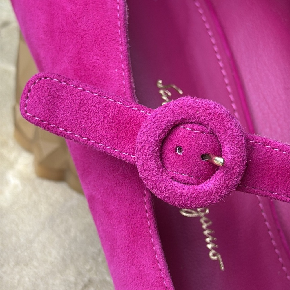 Salvatore Ferragamo Ortensia 55 Suede Pumps - Picture 7 of 16